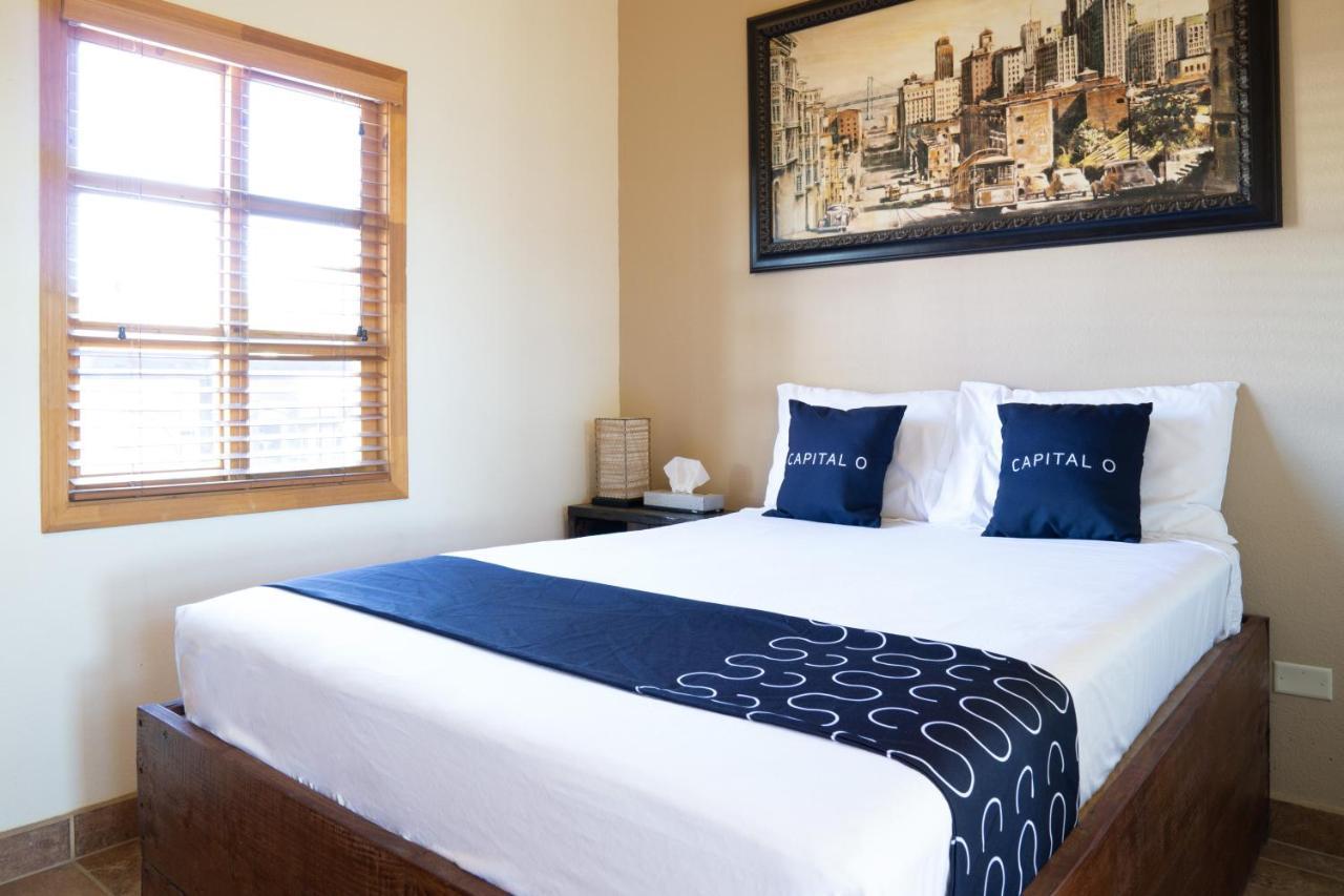 Capital O Hotel Villa Azura Tecate Dış mekan fotoğraf