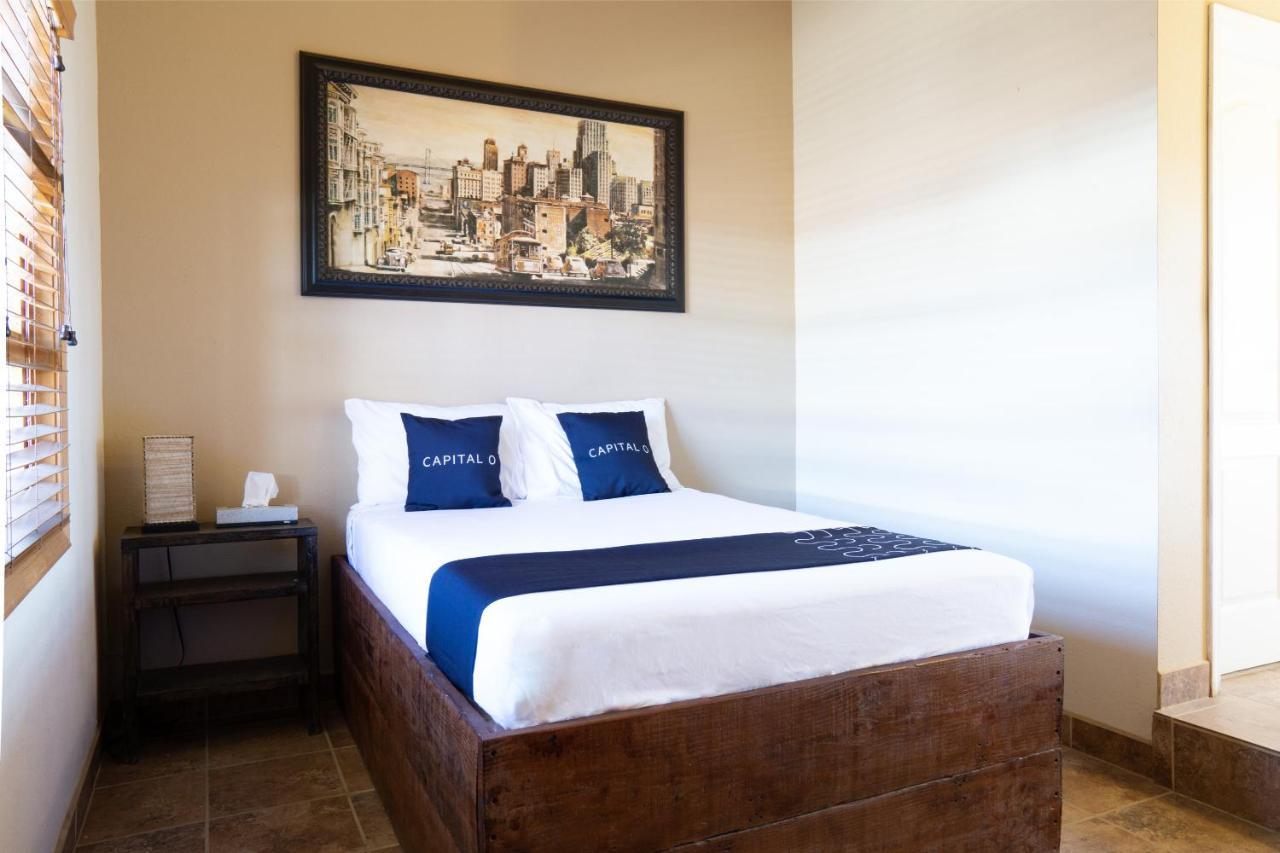 Capital O Hotel Villa Azura Tecate Dış mekan fotoğraf