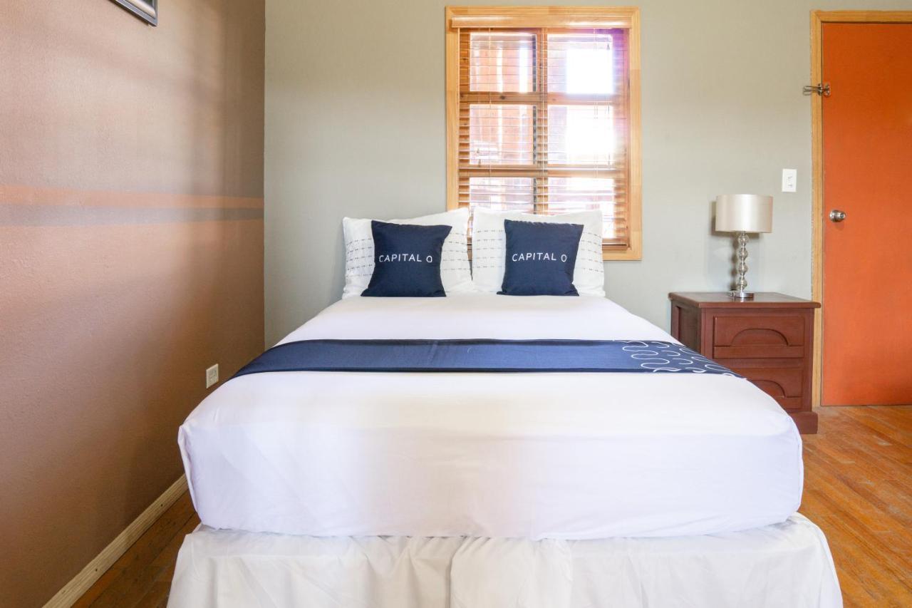 Capital O Hotel Villa Azura Tecate Dış mekan fotoğraf